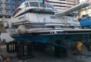 Gold Coast mobile boat maintenance services