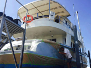 2-pack boat repairs - mobile boat repair services Gold Coast Qld
